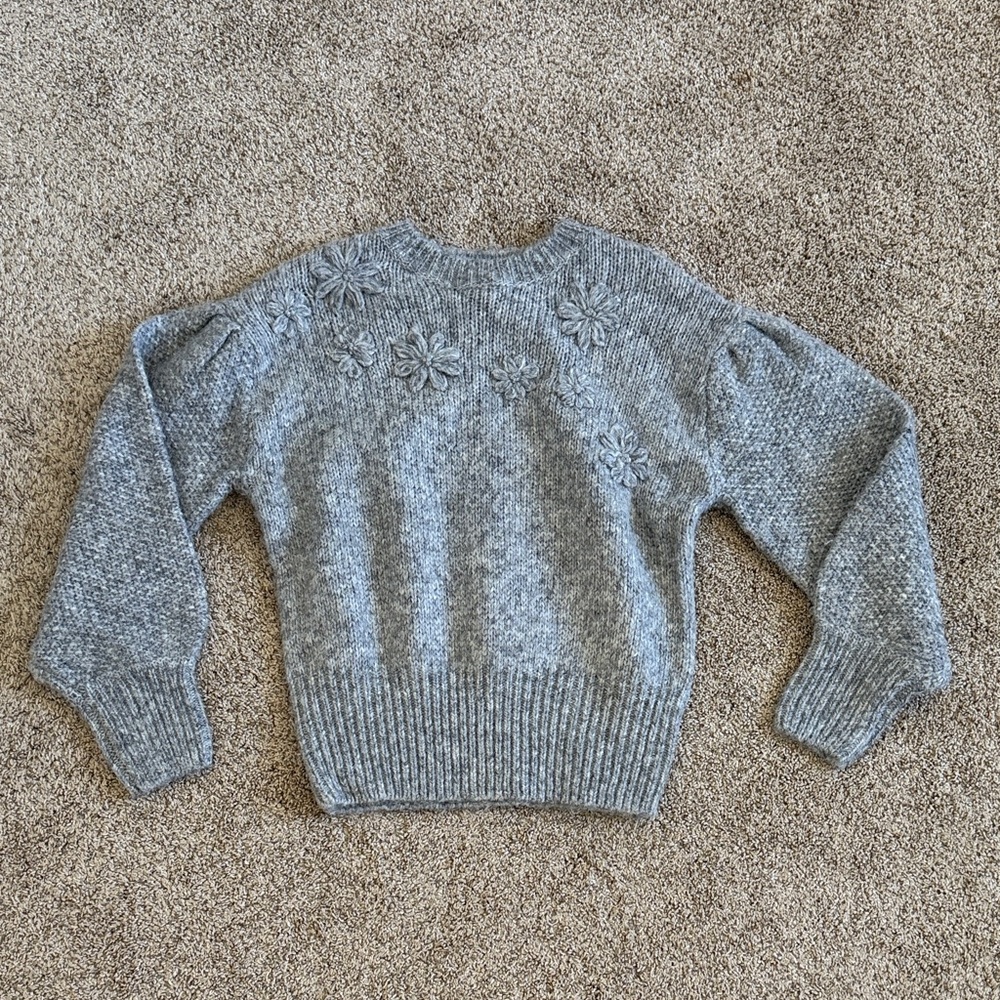 Free Assembly Gray Women's Sweater with Floral Detailing